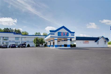 pet friendly hotels clarion pa|Pet.